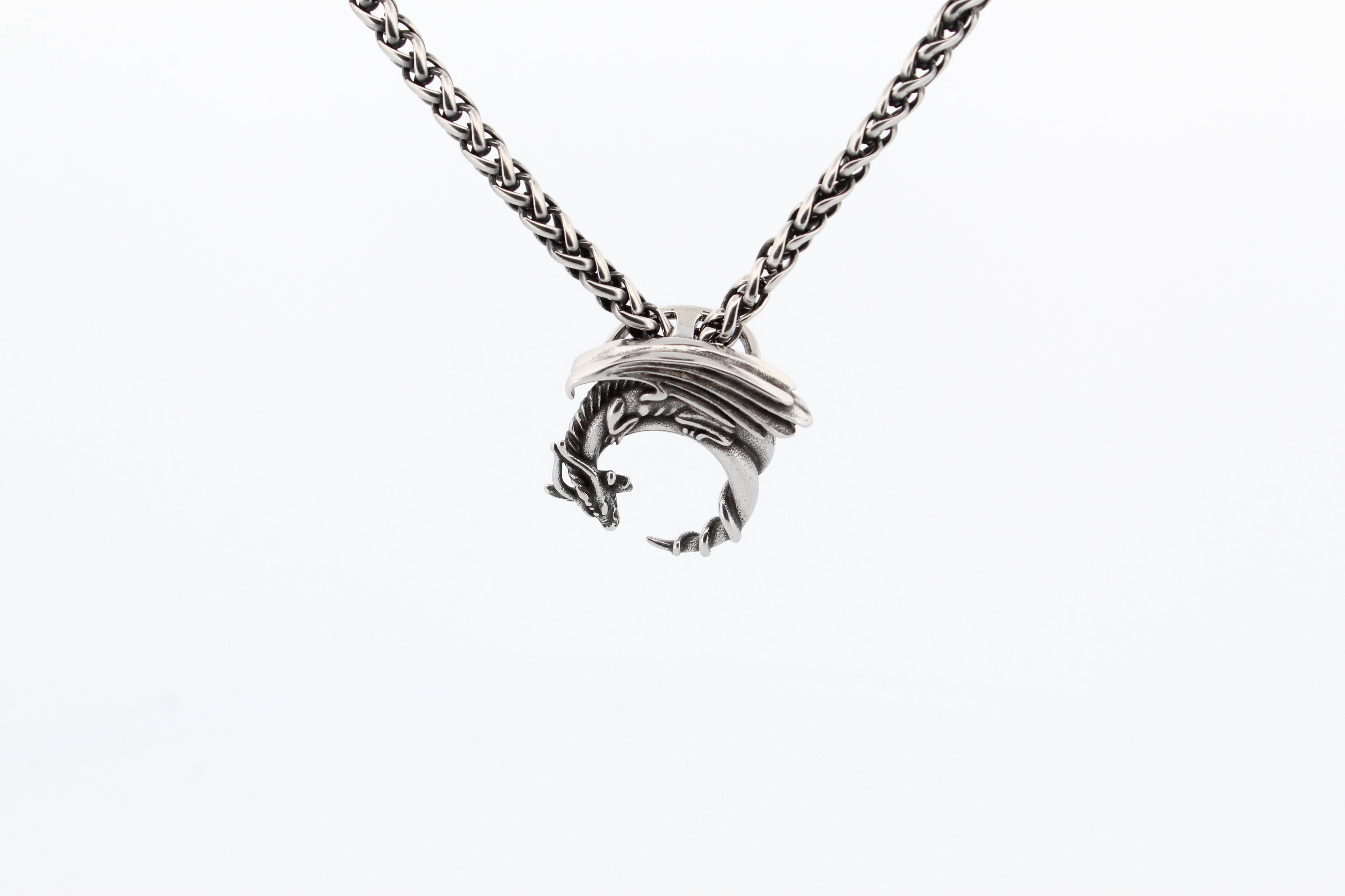 HYDRA PENDANT & CHAIN