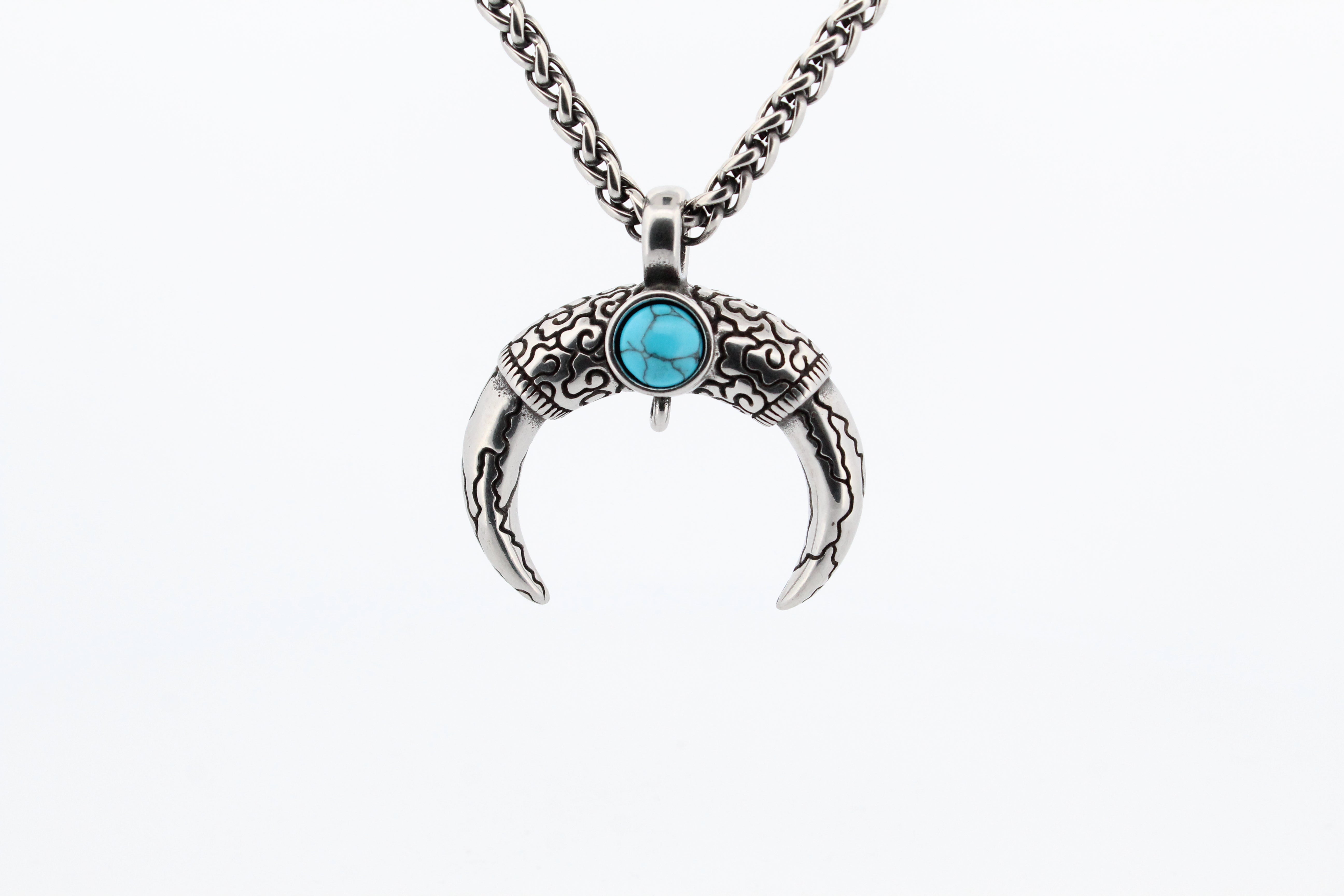 CRESCENT HORN PENDANT & CHAIN