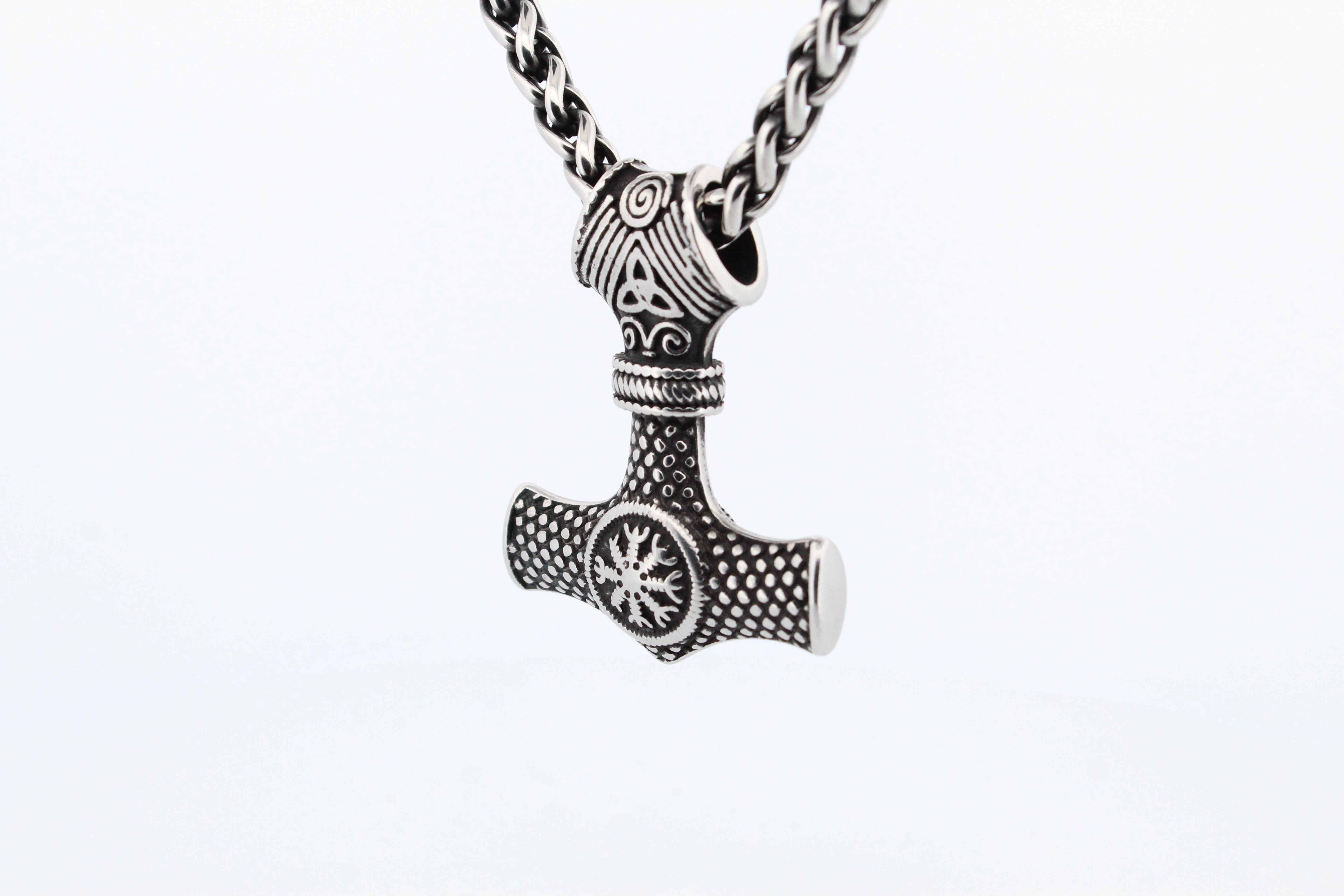 URU HAMMER PENDANT & CHAIN