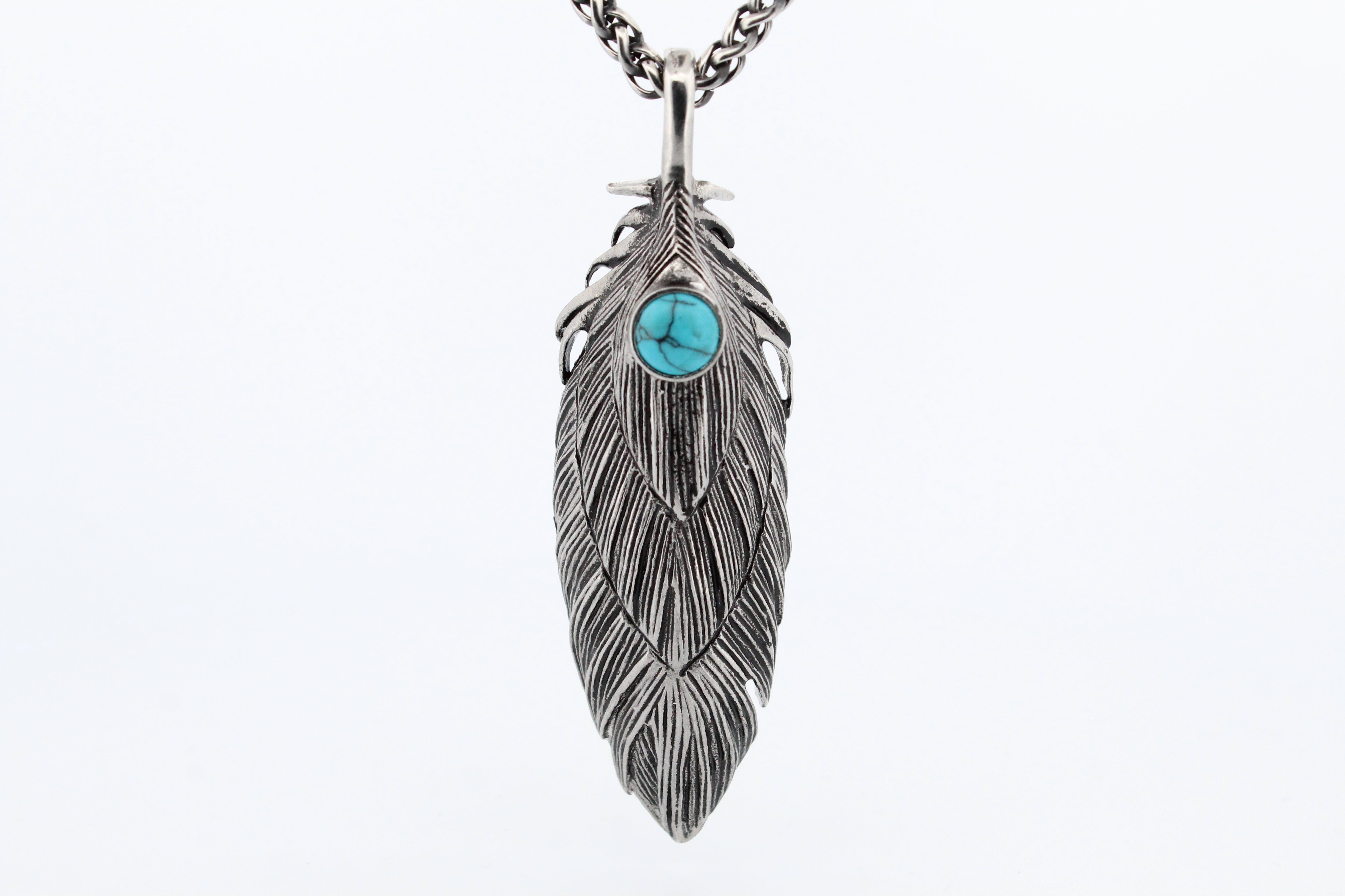 MYSTIC QUILL PENDANT & CHAIN